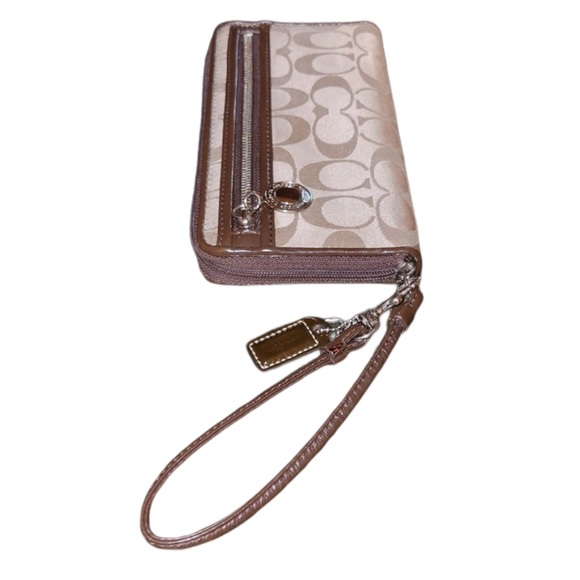 COACH Madison Sophia Continental Wallet in Signature Jacquard - Picture 4 of 15